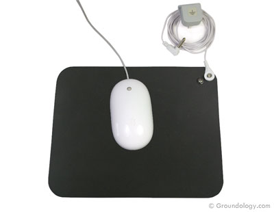 Grounding mouse mat